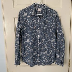 Gap Button Up Shirt